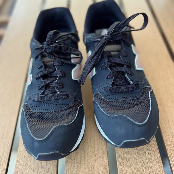 ๐ก๐ฒ๐ ๐๐ฎ๐น๐ฎ๐ป๐ฐ๐ฒ ๐
๐๐๐ฎ๐ฎ๐ฐ ๐ ๐ถ๐๐ฟ๐ฎ๐ต๐ถ ๐๐ถ๐๐ฒ! 510 Sneakers - Picture 2 of 10